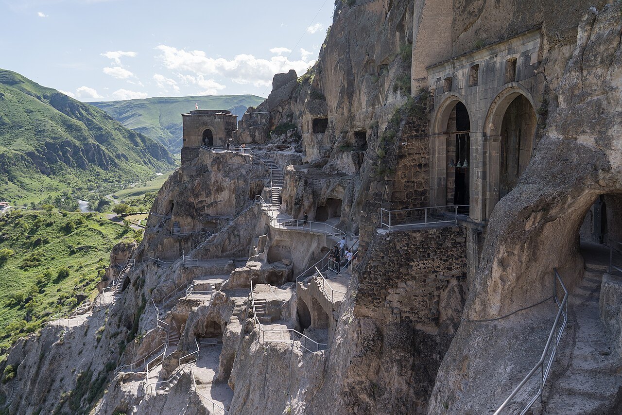 Vardzia — Hotels