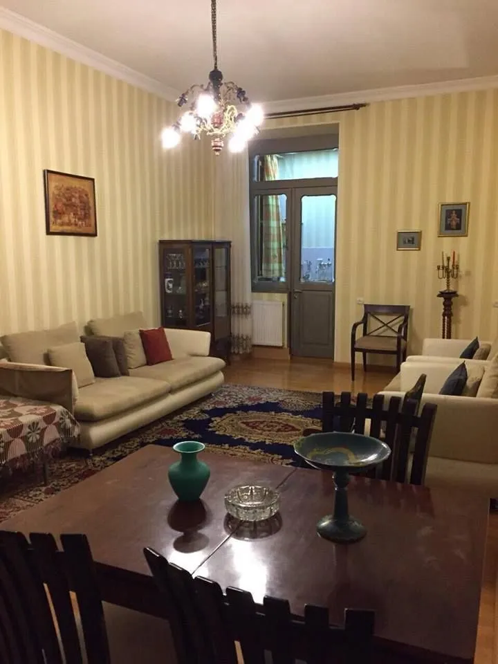 Apartment on Rustaveli — Photo 6