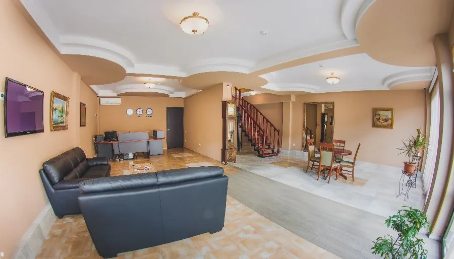 Rogas Home — Photo 11