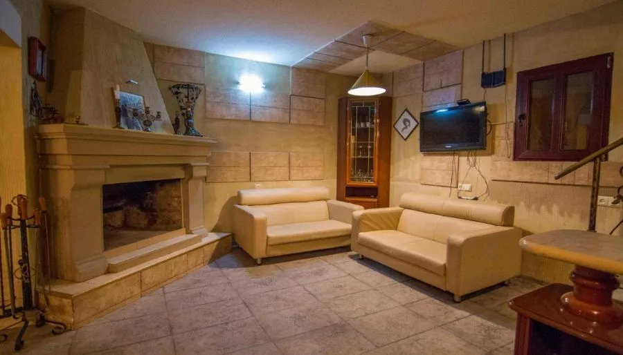 Rogas Home — Photo 19