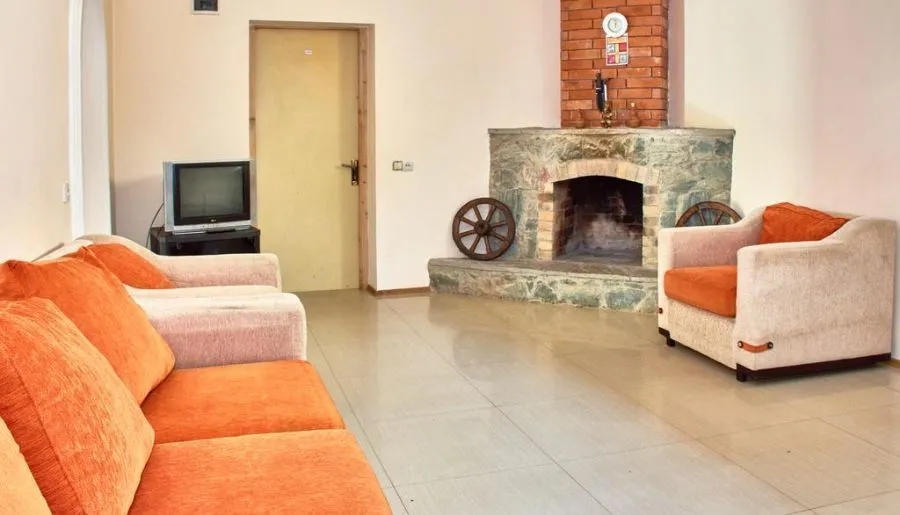 Tirebi Farmhouse — Photo 19