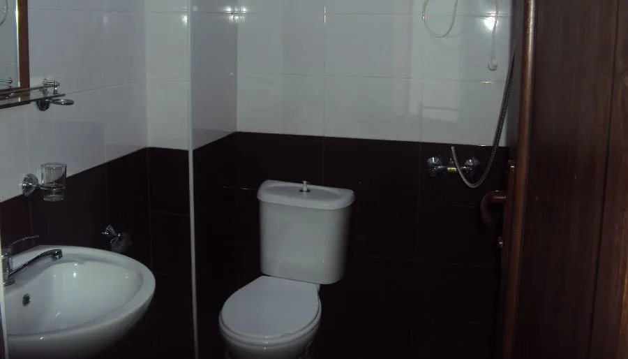 4 VILLA — Photo 20