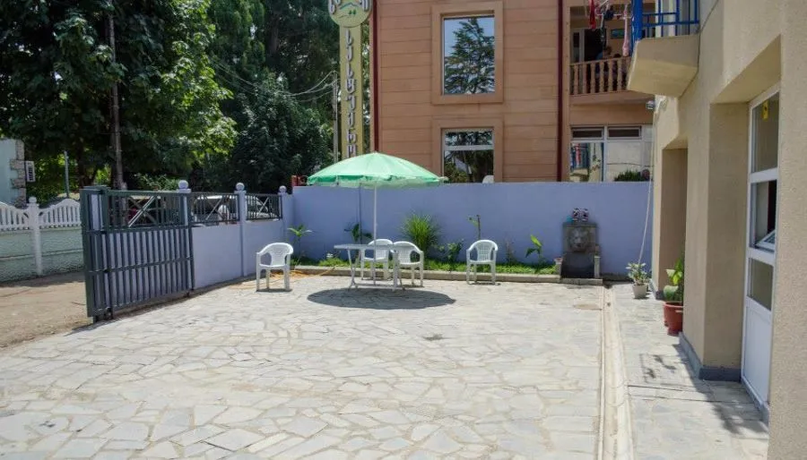 4 VILLA — Photo 17