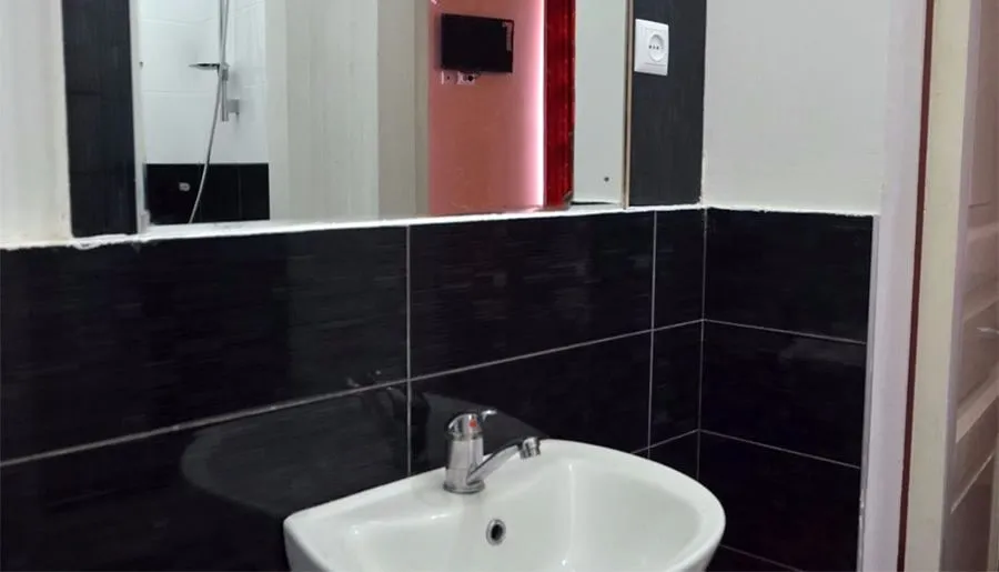 TiflisLux Boutique Guest House — Photo 27
