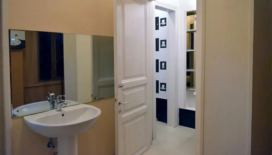 TiflisLux Boutique Guest House — Photo 24