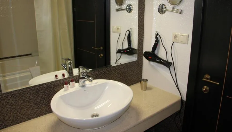 Hotel Villa Palace — Photo 55