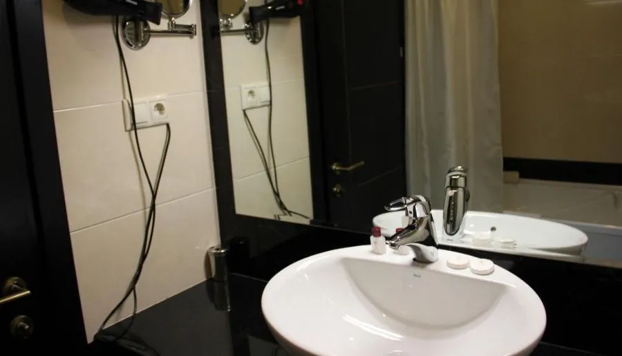 Hotel Villa Palace — Photo 57