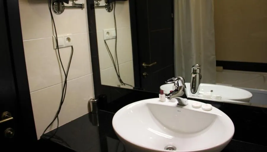 Hotel Villa Palace — Photo 42