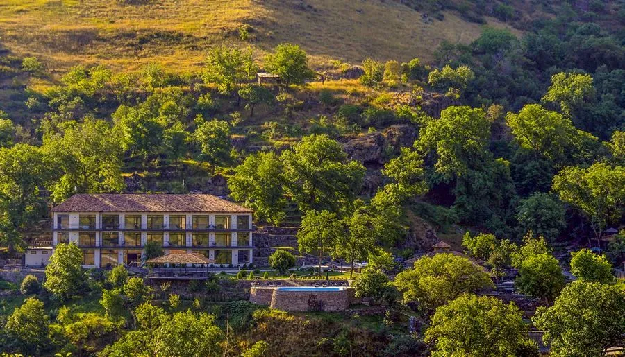 Vardzia Resort — Photo 32