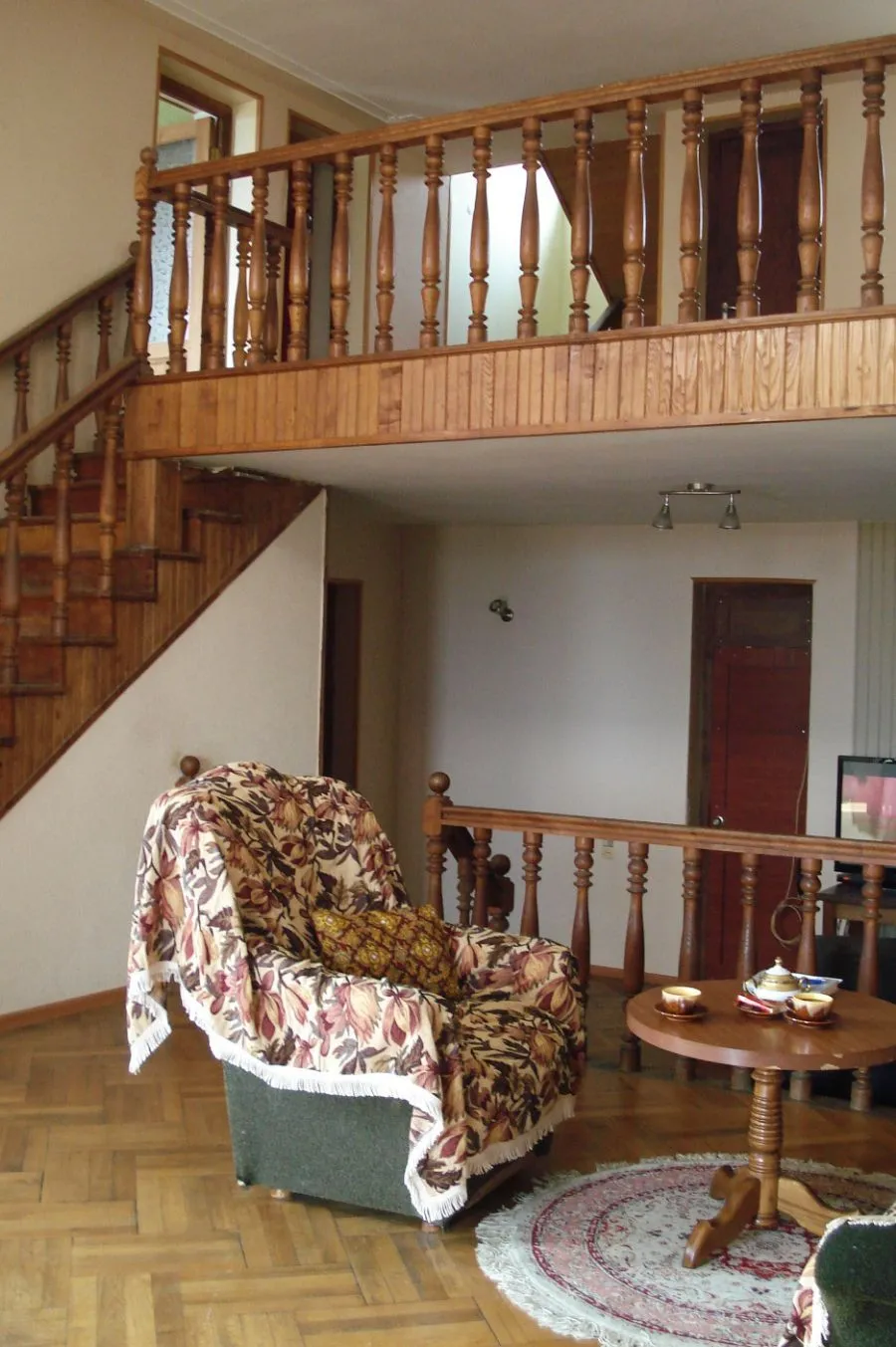 House in the forest — Photo 18