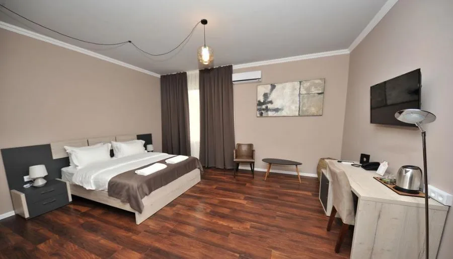 Boho Tiflis Hotel — Photo 33