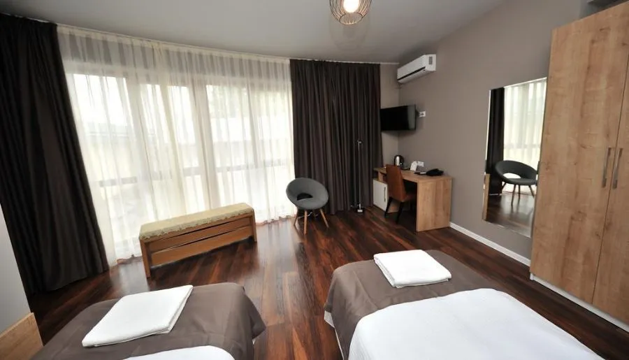 Boho Tiflis Hotel — Photo 44