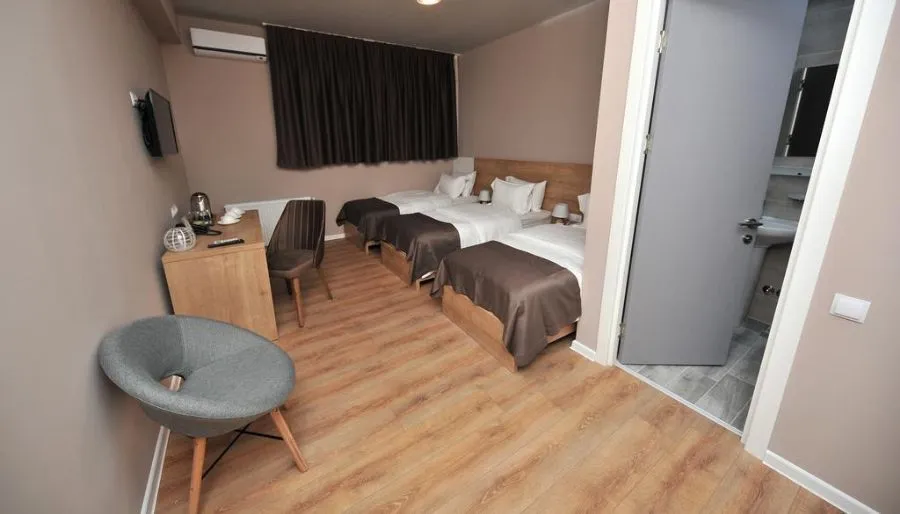 Boho Tiflis Hotel — Photo 38