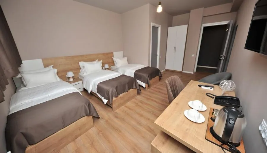 Boho Tiflis Hotel — Photo 39