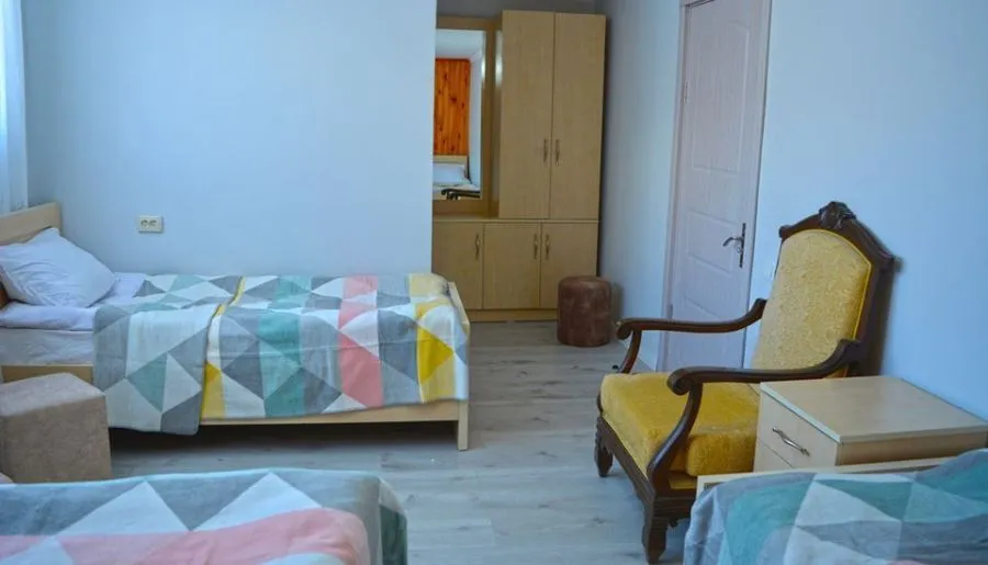 Manoni's Guesthouse — Photo 68