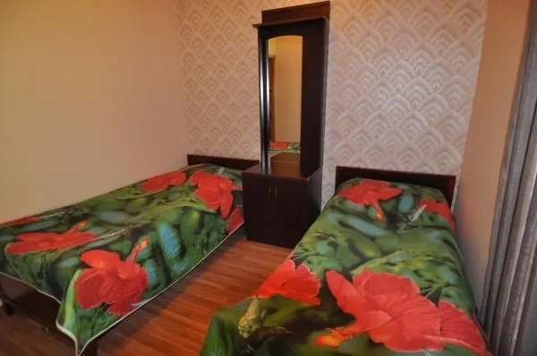 Manoni's Guesthouse — Photo 64