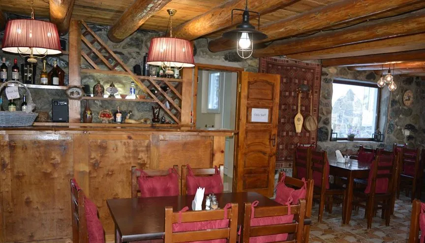 Manoni's Guesthouse — Photo 23