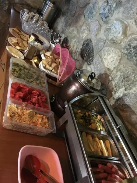 Manoni's Guesthouse — Photo 21