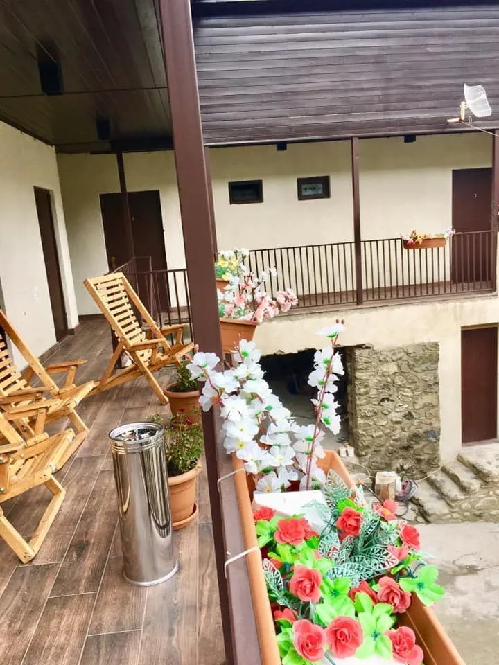 Manoni's Guesthouse — Photo 24