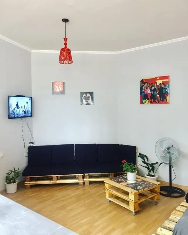Tornike's Apartment — Photo 4