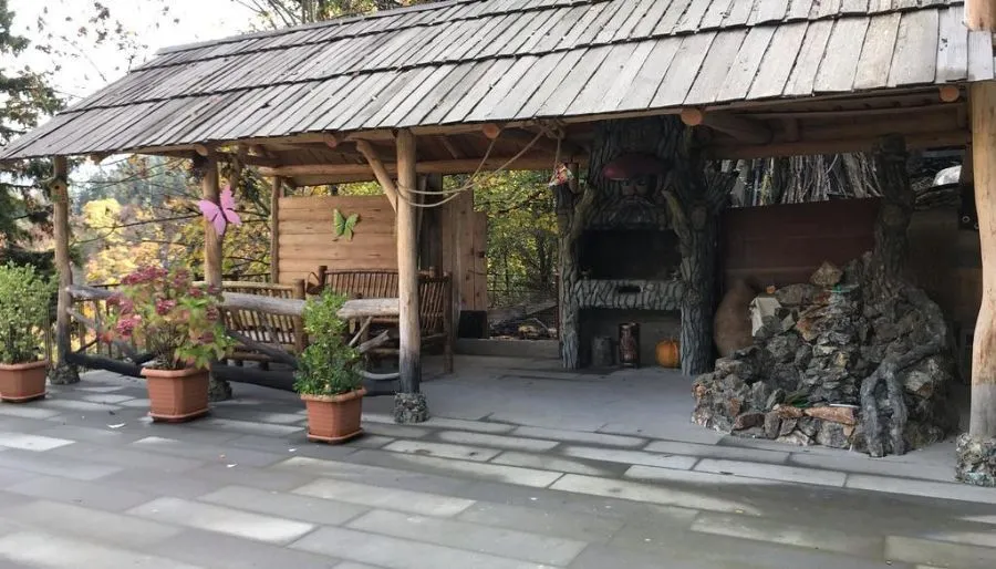 Anano's Guesthouse — Photo 17
