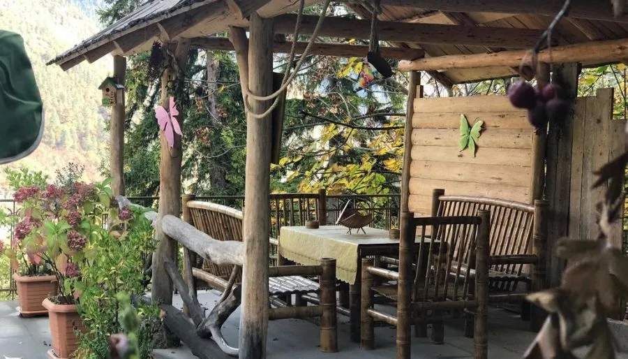 Anano's Guesthouse — Photo 16