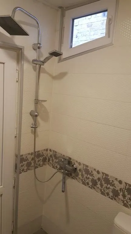 Aghmashenebeli Avenue Cozy Apartment — Photo 13