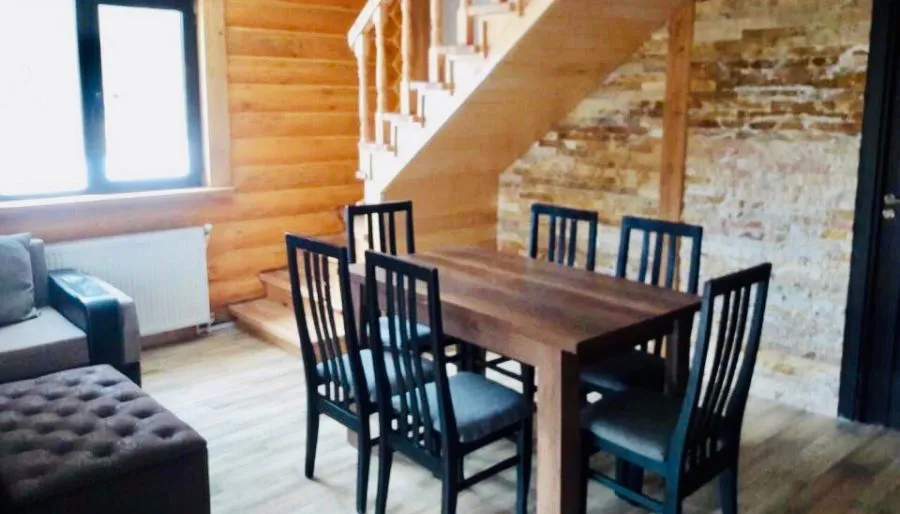 Wooden Cottage — Photo 25