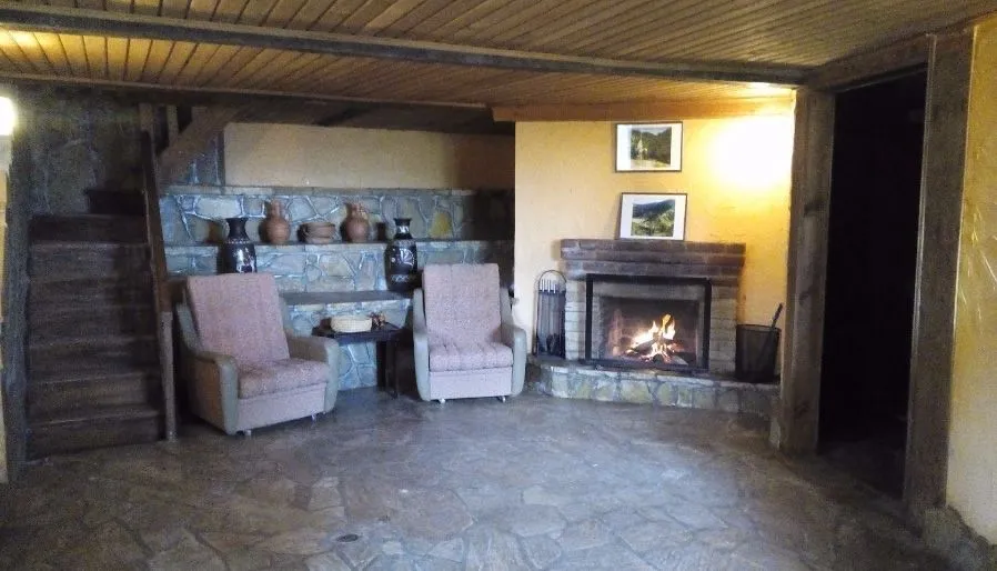 Hut — Photo 15