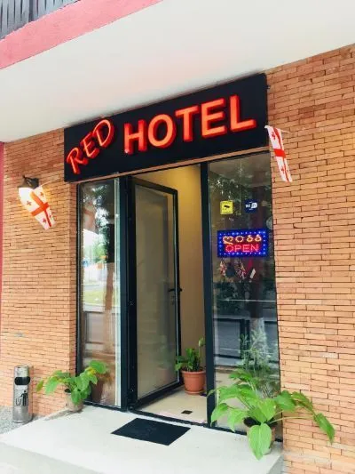 REDHOTEL