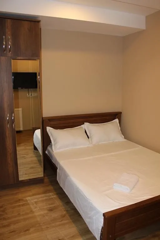 REDHOTEL — Photo 34