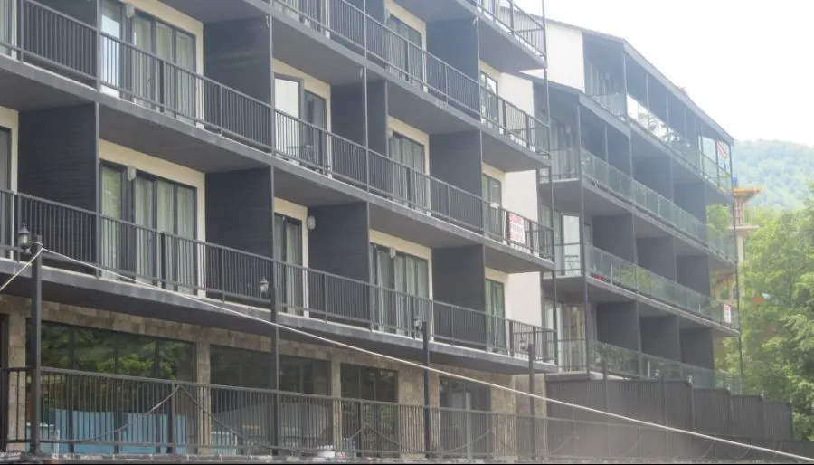 Mgzavrebi, apartment 408 — Photo 1