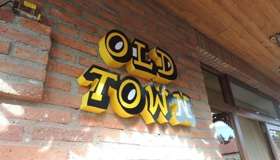 OLD TOWN — Photo 8