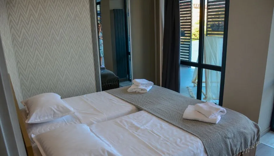 Luxury Terrace Apartment — Photo 12