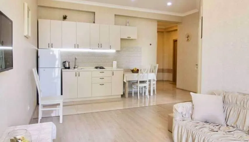 Catherine's apartment — Photo 6