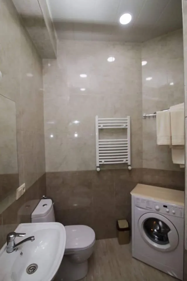 Catherine's apartment — Photo 5
