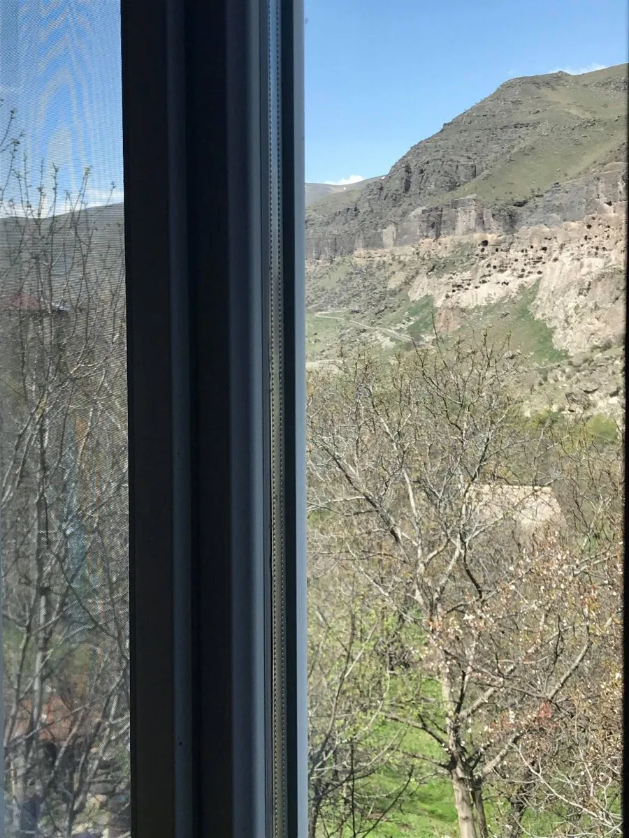Vardzia -Terrace — Photo 12
