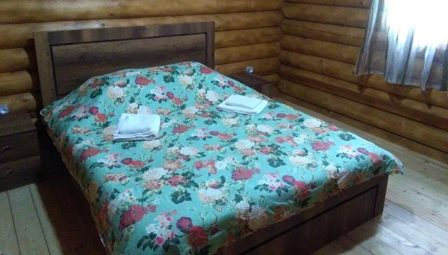 Wooden House — Photo 30