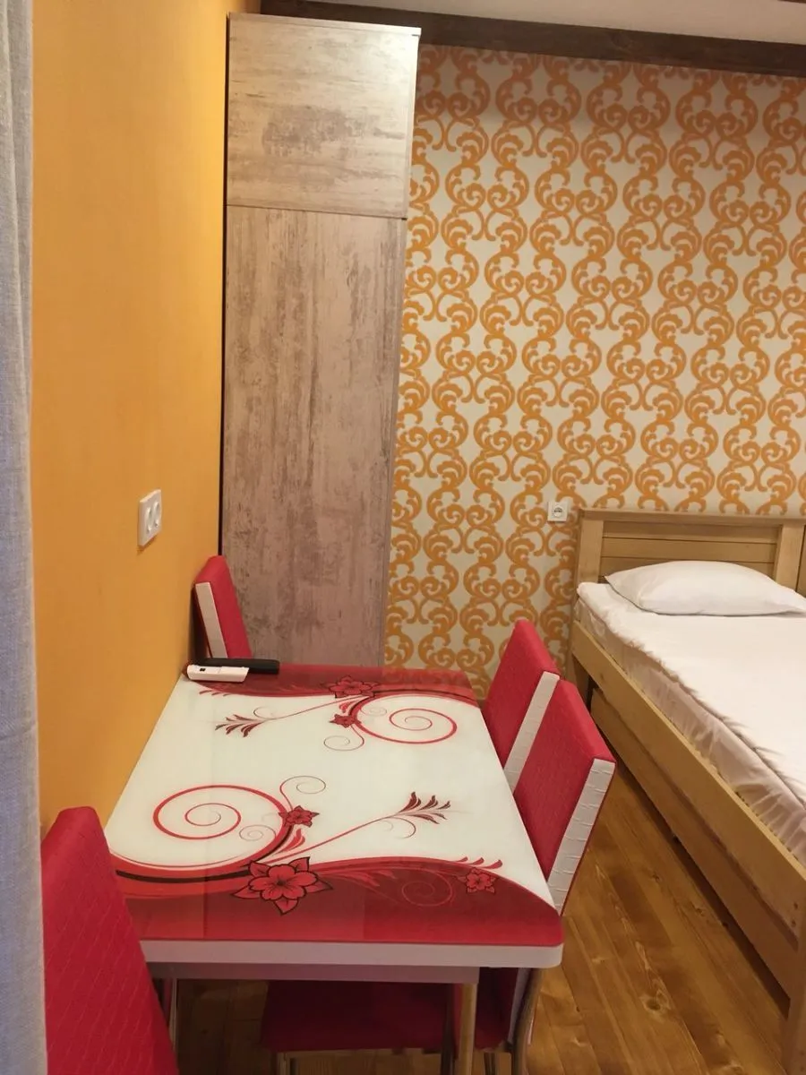 Yellow House — Photo 21