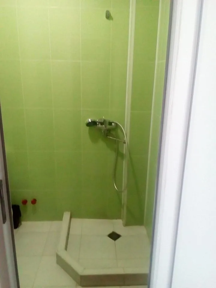 Old Isani — Photo 32