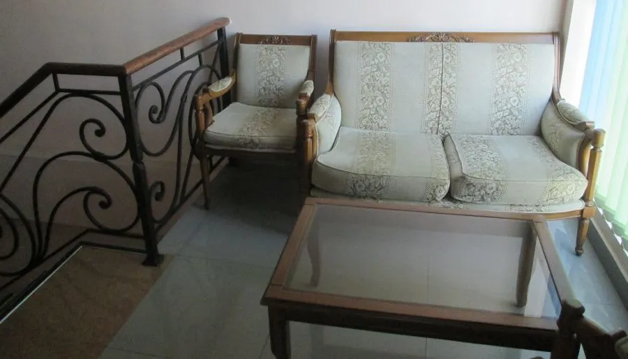 Old Isani — Photo 16