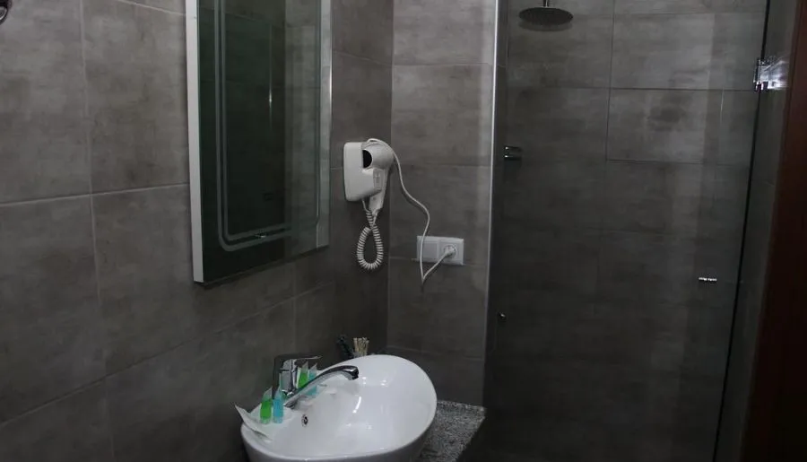 Hotel Makona — Photo 34