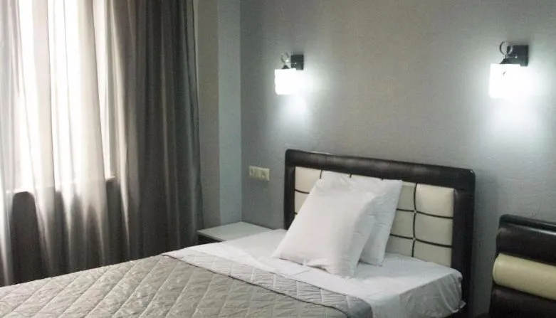 Hotel Iberia — Photo 31