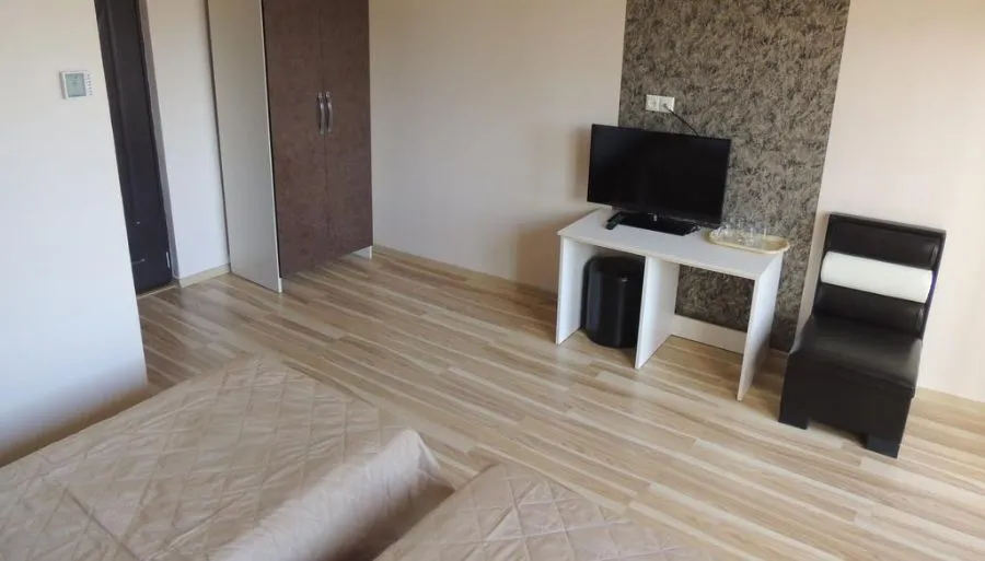 Hotel Iberia — Photo 16