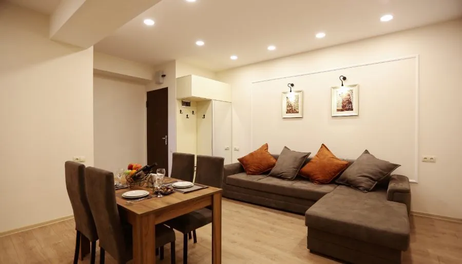 Cozy Apartment In Old Tbilisi — Photo 9