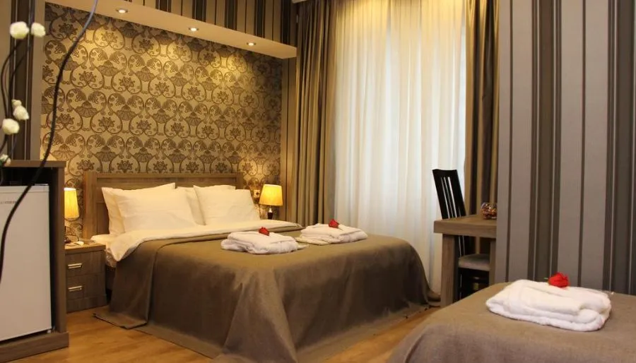 Hotel Monopoli Kutaisi — Photo 36