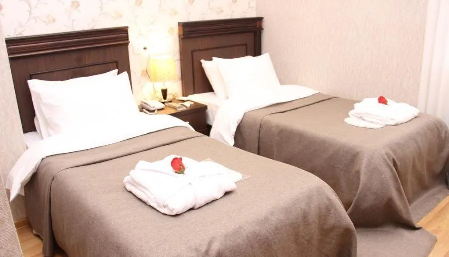 Hotel Monopoli Kutaisi — Photo 25