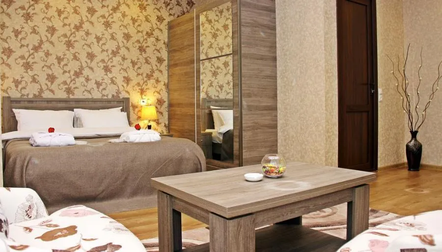Hotel Monopoli Kutaisi — Photo 19