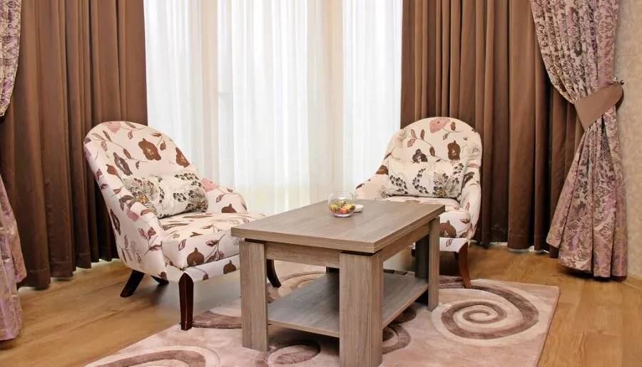 Hotel Monopoli Kutaisi — Photo 20