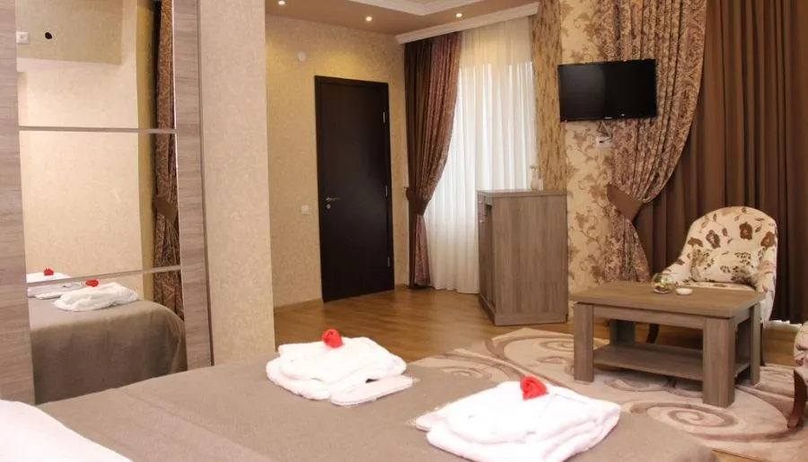 Hotel Monopoli Kutaisi — Photo 21
